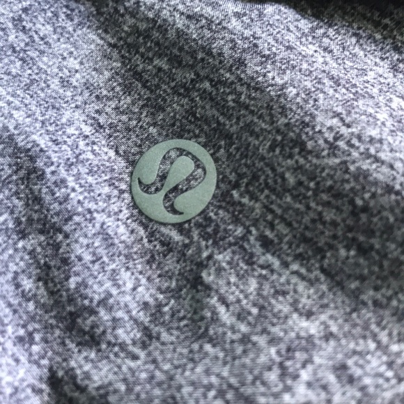 lululemon speed up shorts NWOT - Picture 4 of 6